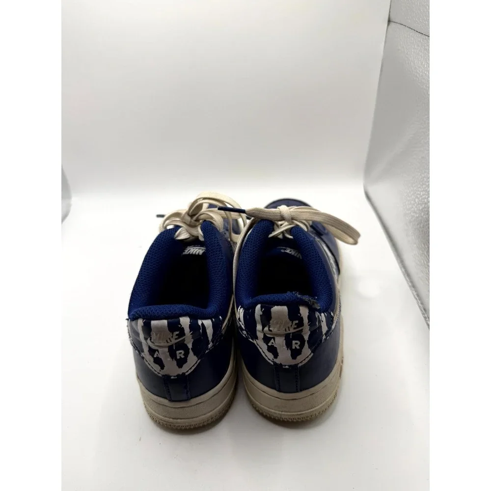 Nike Air Force 1 LV8 GS Kids 4.5 Sneaker Splatter Swoosh Blue Void Leather Shoes